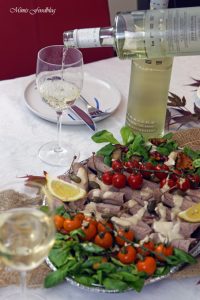 Vitello Tonnato mit Pilzen und Kürbisbrötchen Lecker in den Herbst mit BREE Wein 9