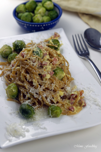 Vollkorn Spaghetti Carbonara mit Rosenkohl herbstlich rustikales Pastaglück 5