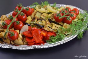 Antipasti Platte vegane Vorspeisenidee für ein geselliges Essen 1