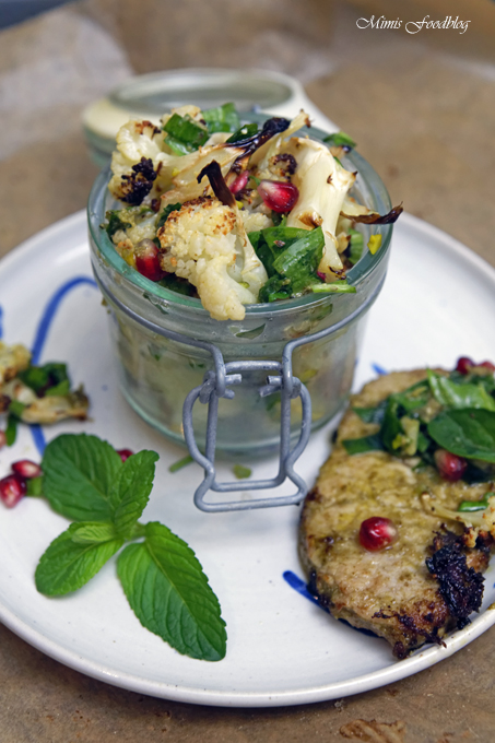Gerösteter Blumenkohl ~ Salat mit Bärlauch, Pistazienkernen und ...