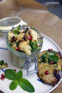 Gerösteter Blumenkohl Salat mit Bärlauch Pistazienkernen und Granatapfel 6