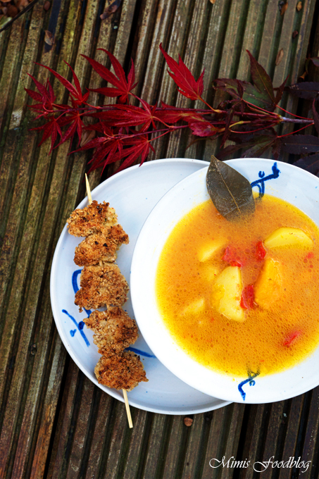 Hokkaido-Chili-Suppe mit Sesam-Geflügel-Spieß