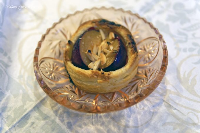Pflaumen-Marzipan-Mandel-Törtchen
