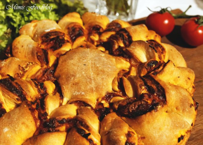 Bruschetta-Stern aus Dinkel-Hefeteig