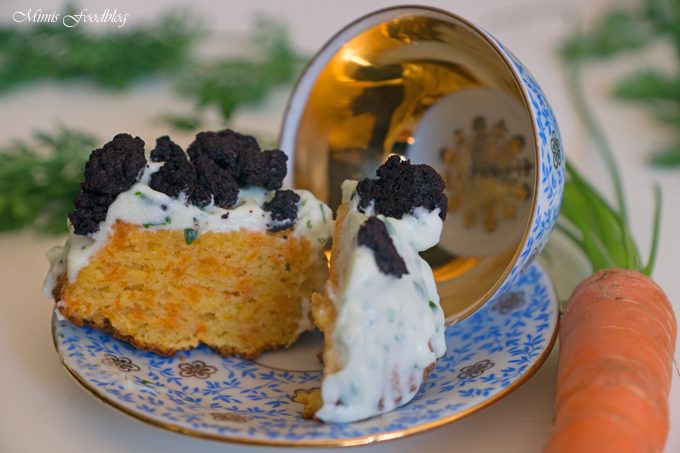 Gelberübenhügel mit Kräuter-Frischkäsetopping