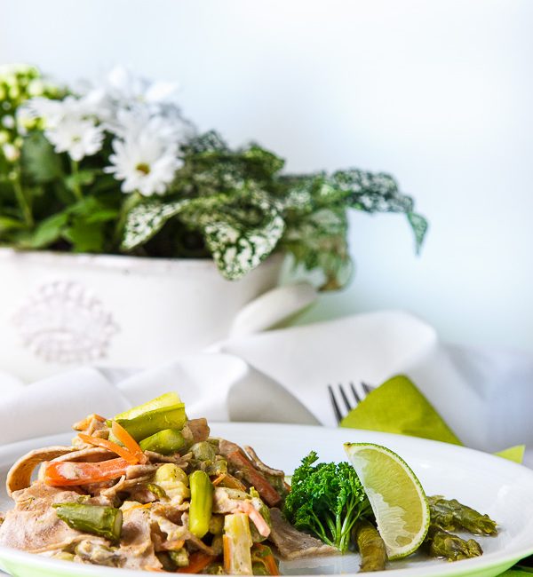 {Gastbeitrag von Madam Rote Rübe} LAUWARMER GRÜNER SPARGEL-PASTA-SALAT