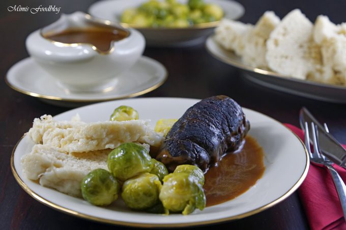 Rinderrouladen mit einer Sherry-Rotwein-Sauce