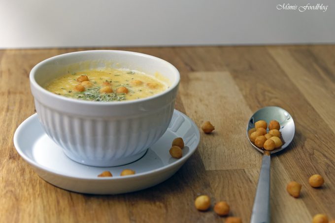 Es ist Suppenzeit ~ Gelbe Linsen-Kürbis-Suppe mit Rosmarin