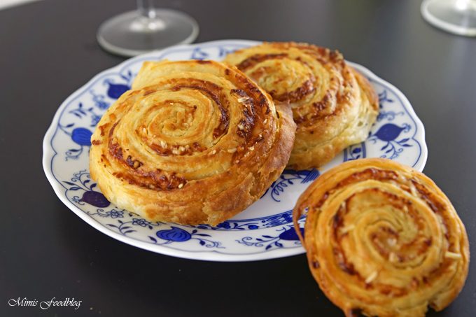 Parmesan-Brot mit selbst gemachtem Blätterteig ~ der Gourmetsnack von Nima Hemmat-Azad