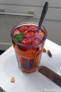 Anzeige Fruchtiger Erdbeer Minz Tee Gewinnspiel Heißes gegen Hitze mit den BRITA Tischwasserfiltern 4