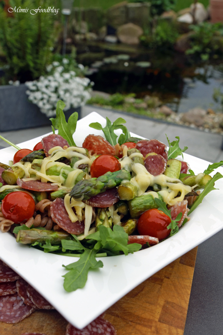 Vollkornpasta mit Spargel, Cocktailtomaten und Rucola ~ sommerliches ...