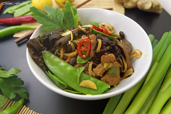 {Anzeige} Chinesische Nudeln mit Schweinefleisch ~ Kulinarisch ferne Länder mit Thalia entdecken
