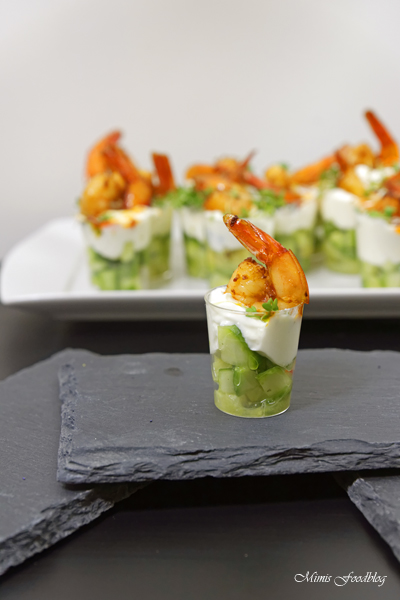 Amuse Gueule mit Avocado und Shrimps der perfekte Sart für ein geselliges Menü 3